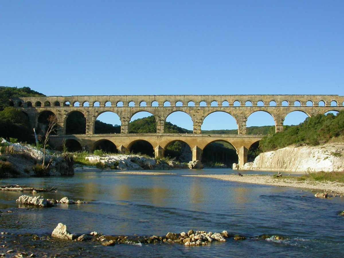 Gite Esprit Colibri Pont-Saint-Esprit Exterior photo